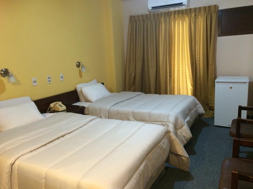 Hotel Manduvira Asuncion Kamer foto