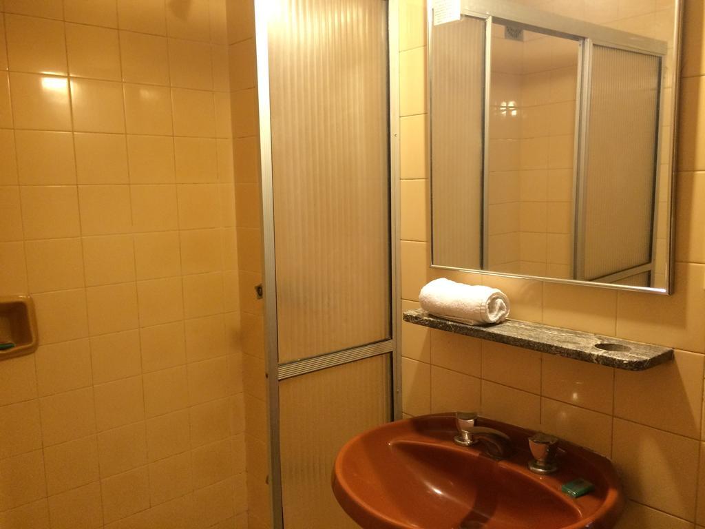 Hotel Manduvira Asuncion Kamer foto